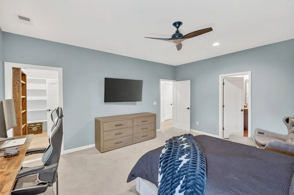 1018 Julian Way Murfreesboro TN 37128