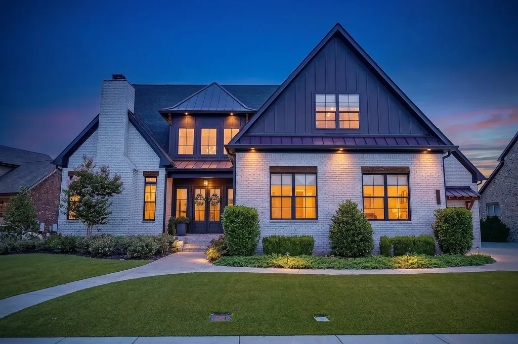 1018 Julian Way Murfreesboro TN 37128