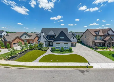 1018 Julian Way Murfreesboro TN 37128