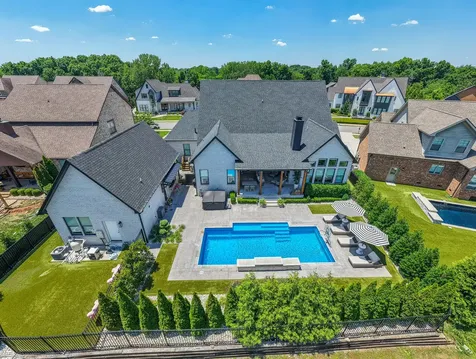 1018 Julian Way Murfreesboro TN 37128