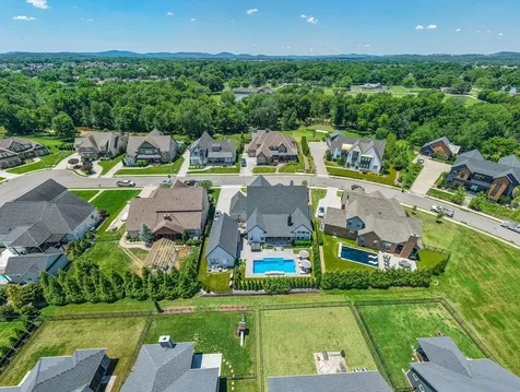 1018 Julian Way Murfreesboro TN 37128