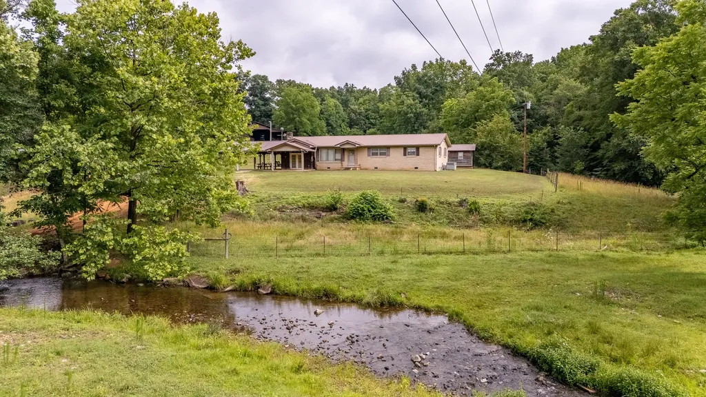 8315 Suckstem Branch Road Lawrenceburg TN 38464
