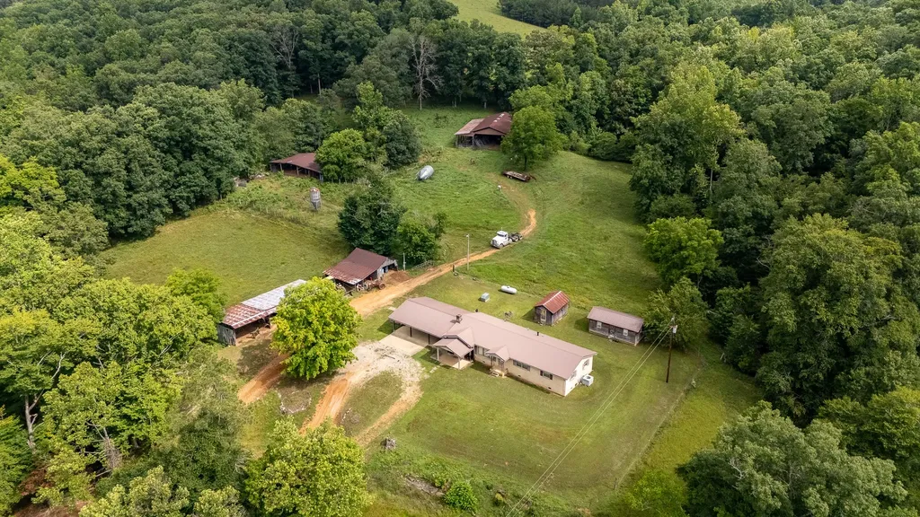 8315 Suckstem Branch Road Lawrenceburg TN 38464