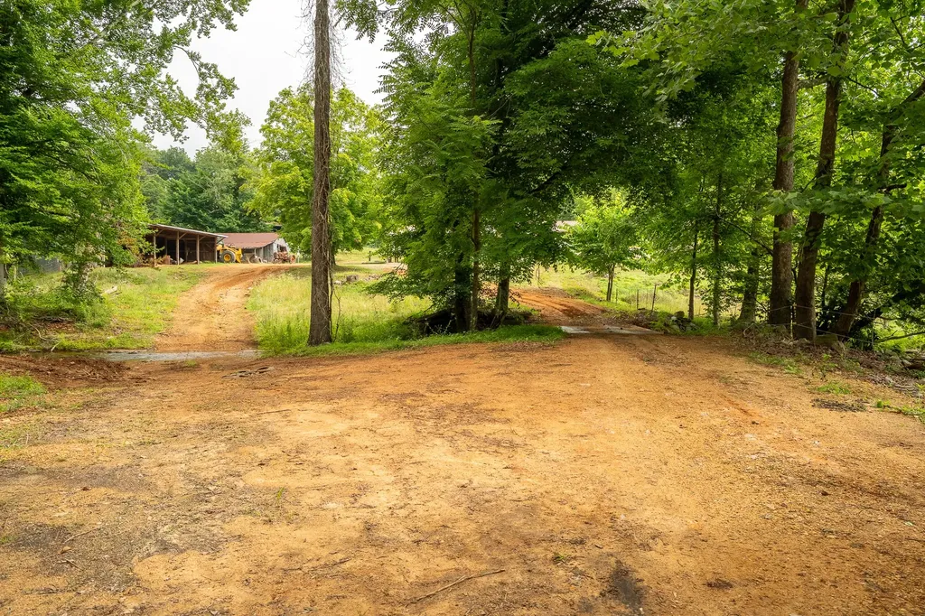 8315 Suckstem Branch Road Lawrenceburg TN 38464