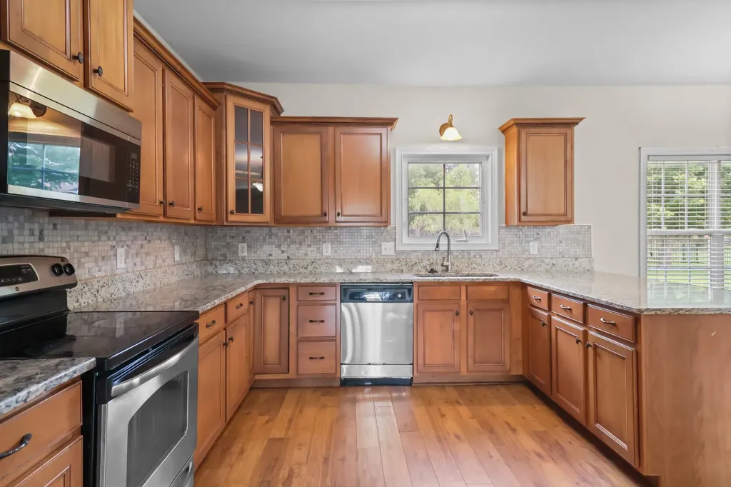 1093 Willow Circle Clarksville TN 37043