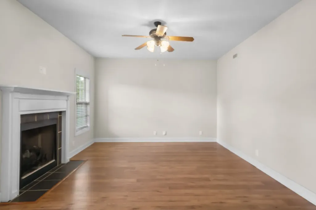 1093 Willow Circle Clarksville TN 37043