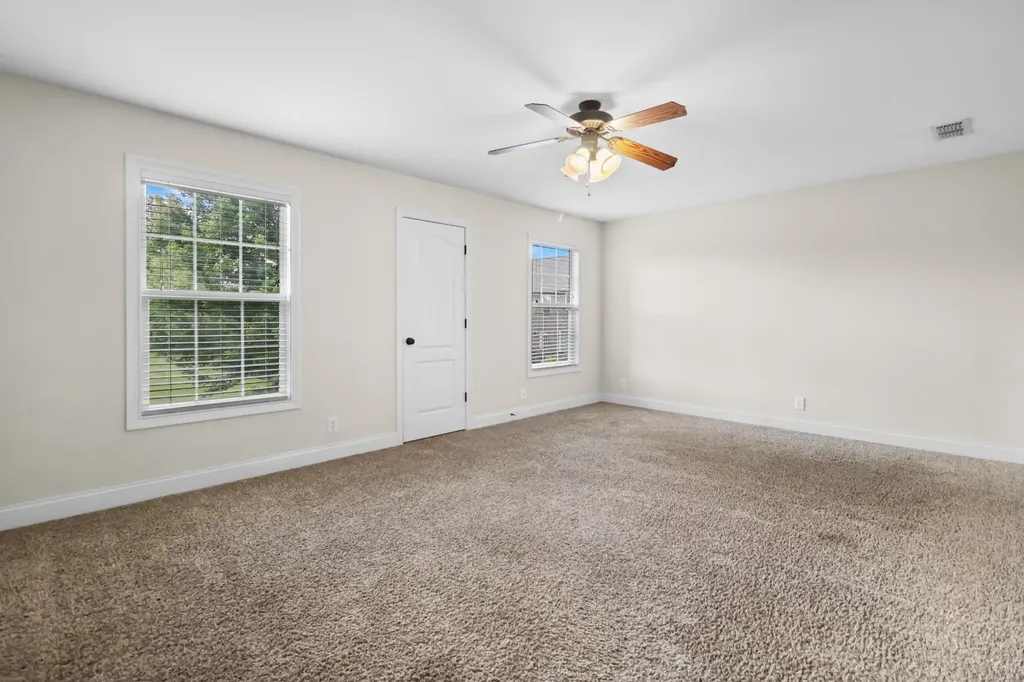1093 Willow Circle Clarksville TN 37043