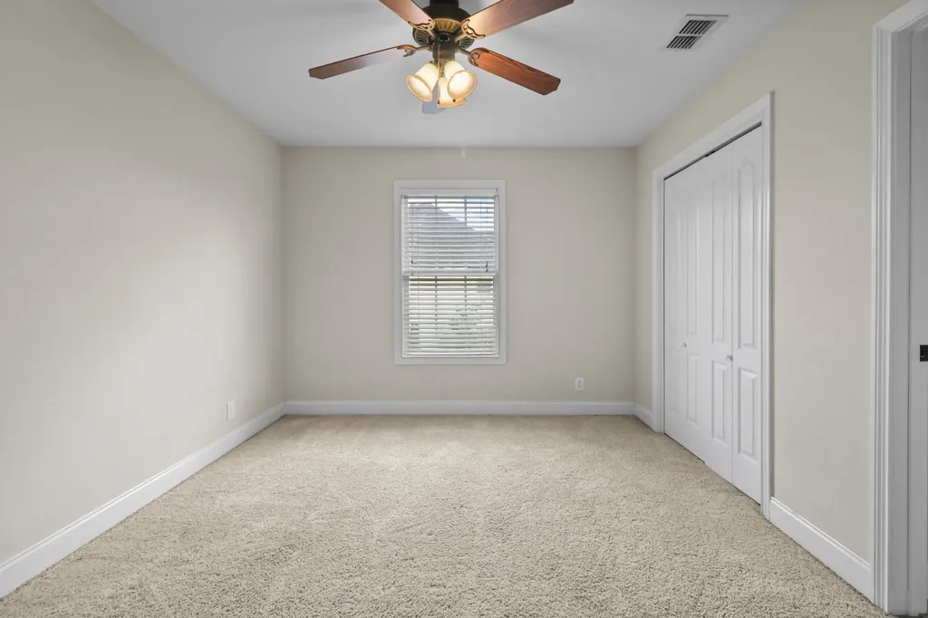 1093 Willow Circle Clarksville TN 37043