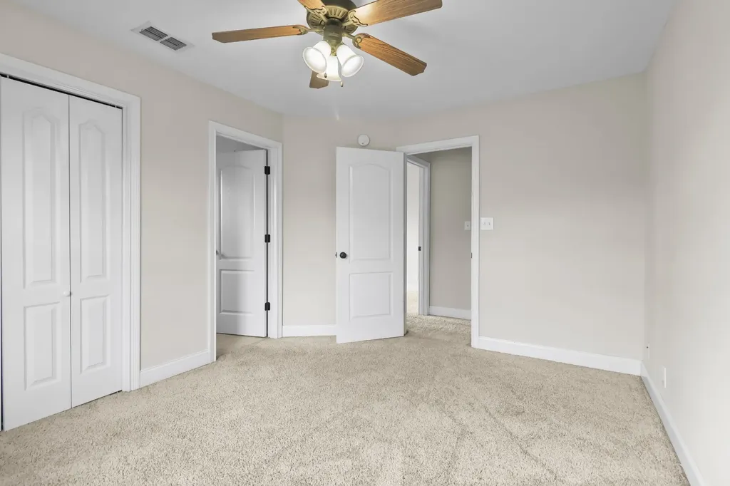 1093 Willow Circle Clarksville TN 37043