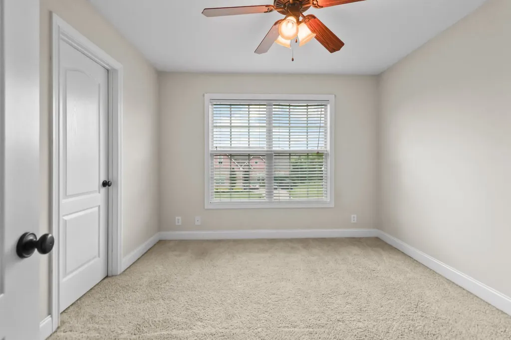 1093 Willow Circle Clarksville TN 37043