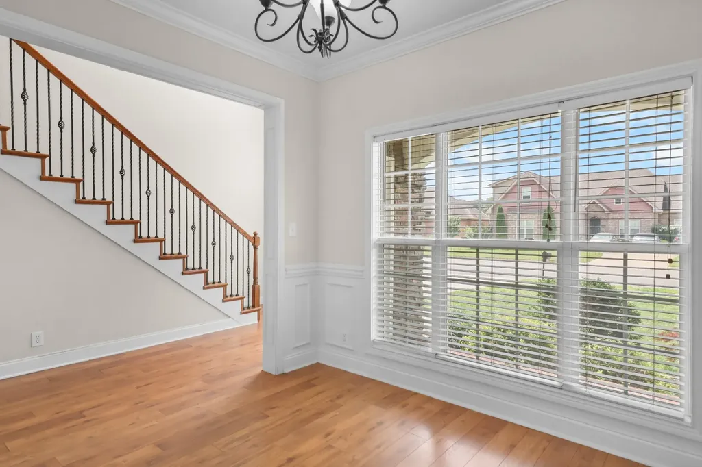 1093 Willow Circle Clarksville TN 37043