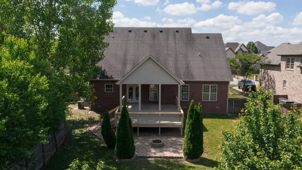 309 Retriever Court Clarksville TN 37043