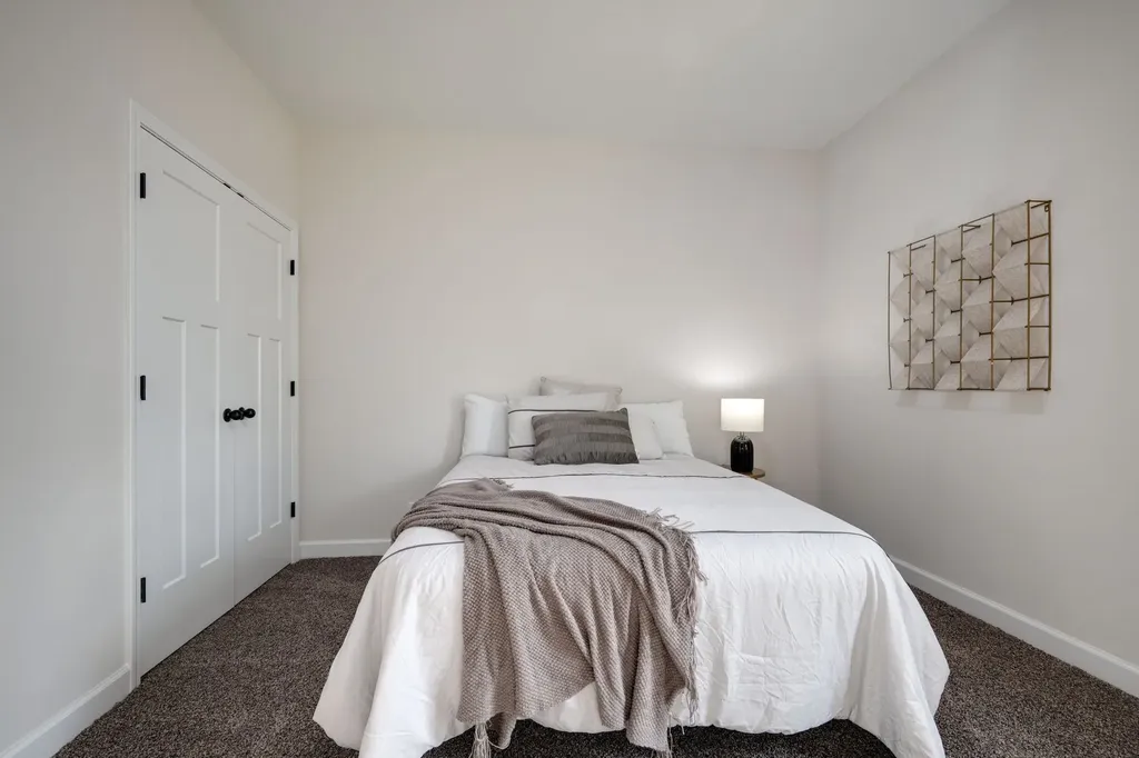 3033 Bowker Road Charlotte TN 37036