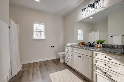 3033 Bowker Road Charlotte TN 37036