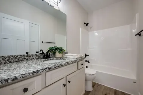 3033 Bowker Road Charlotte TN 37036
