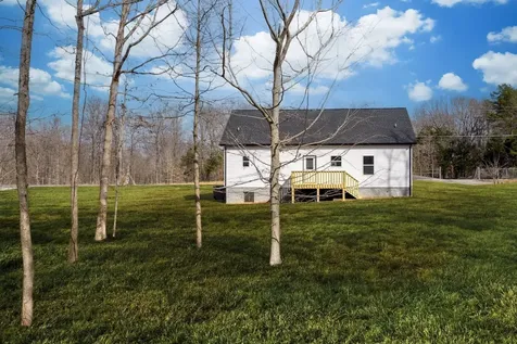 3033 Bowker Road Charlotte TN 37036