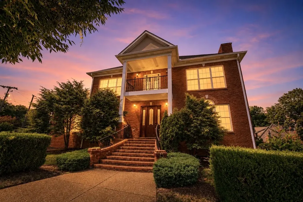 101 Governors Point Boulevard Hendersonville TN 37075
