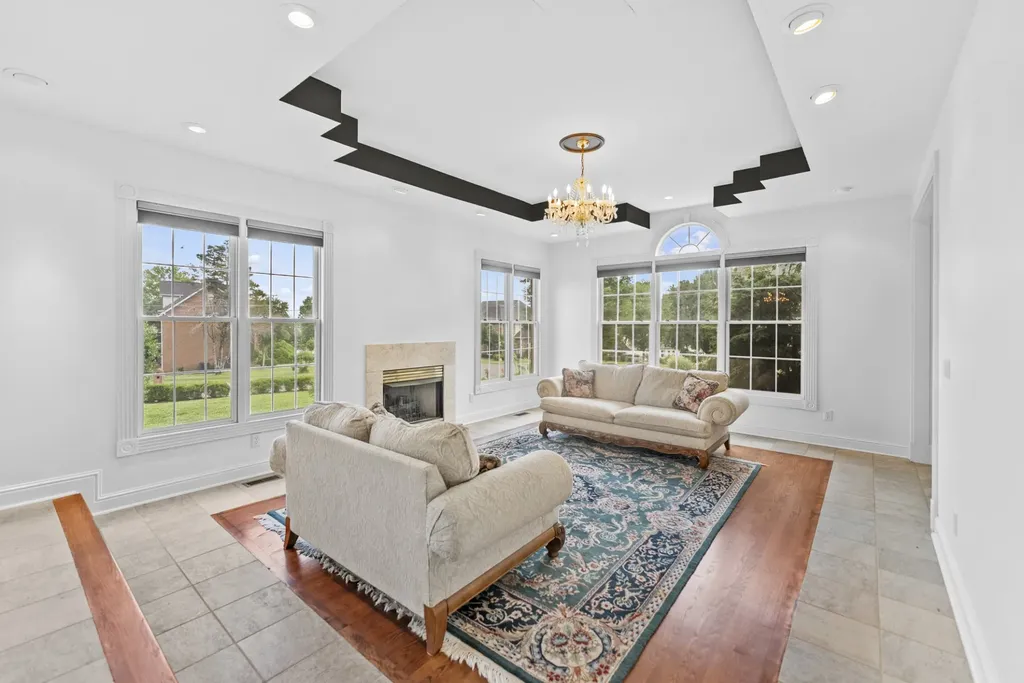 101 Governors Point Boulevard Hendersonville TN 37075