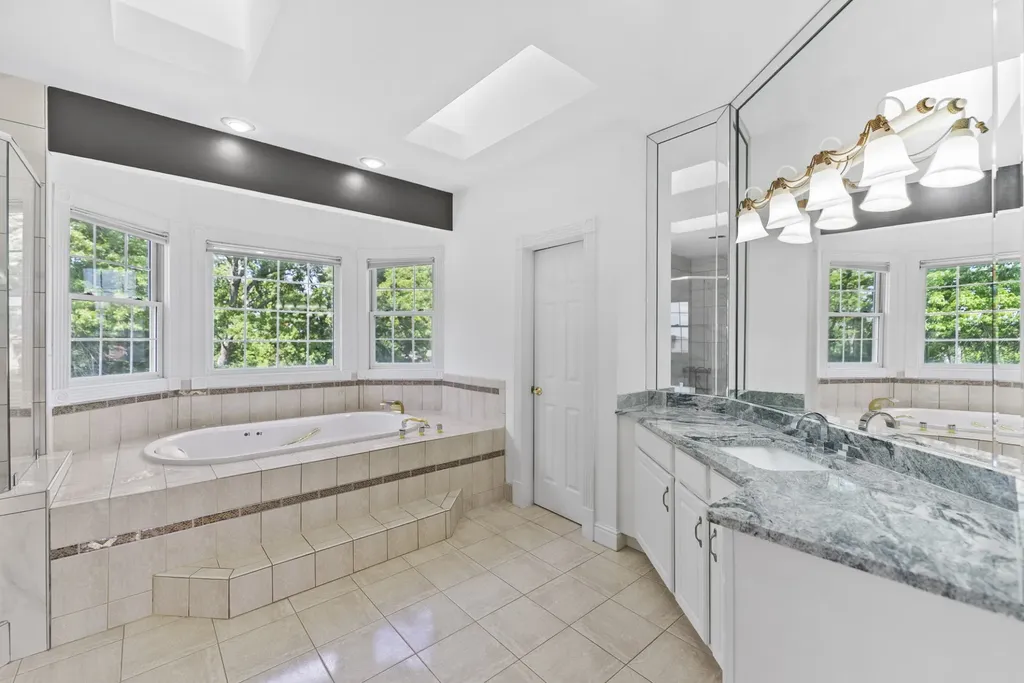101 Governors Point Boulevard Hendersonville TN 37075
