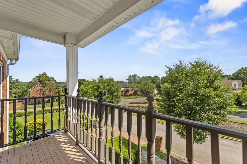 101 Governors Point Boulevard Hendersonville TN 37075