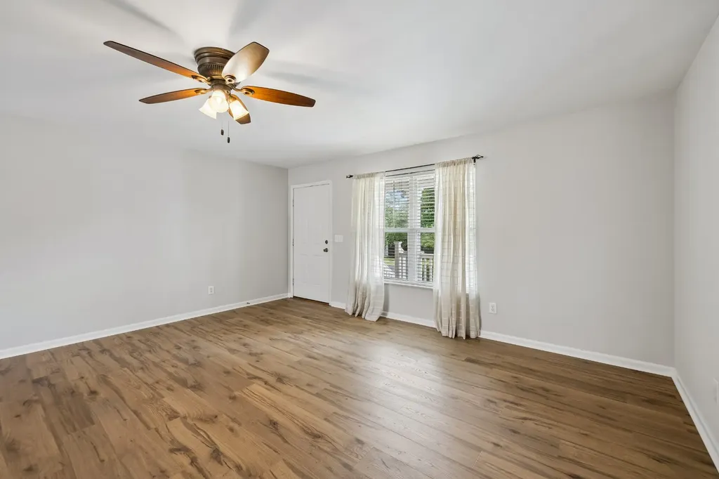 121 Cavalier Drive Hendersonville TN 37075