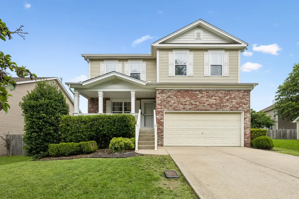 121 Cavalier Drive Hendersonville TN 37075