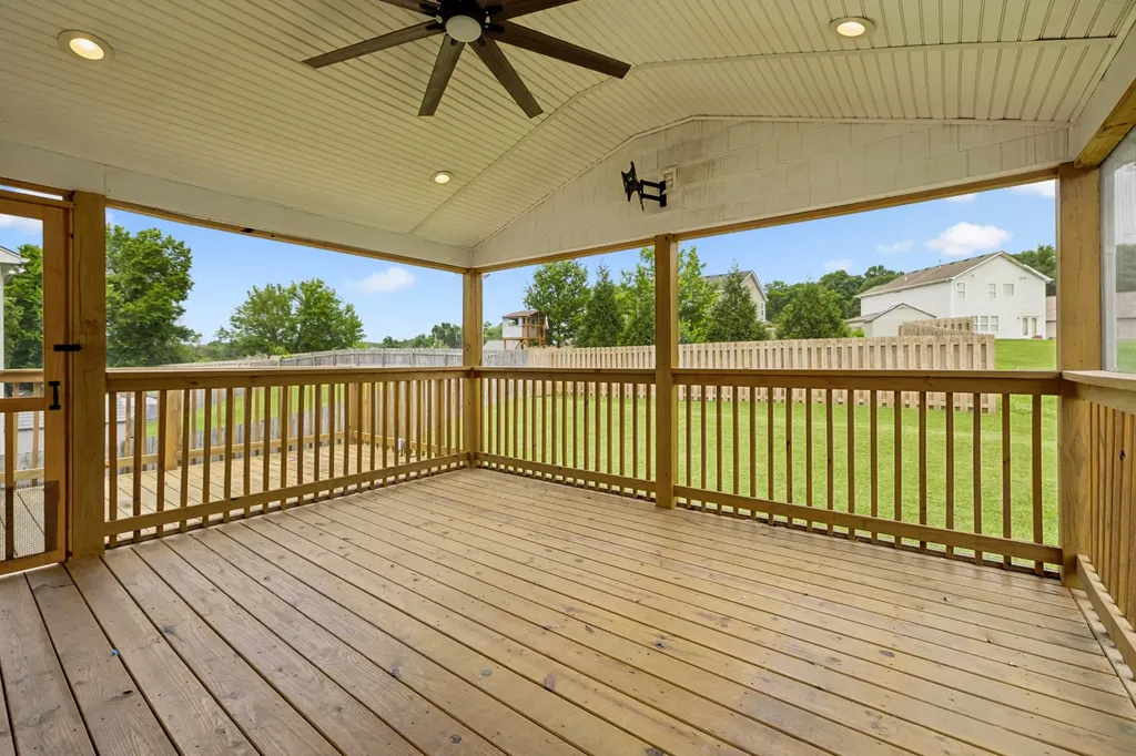 121 Cavalier Drive Hendersonville TN 37075