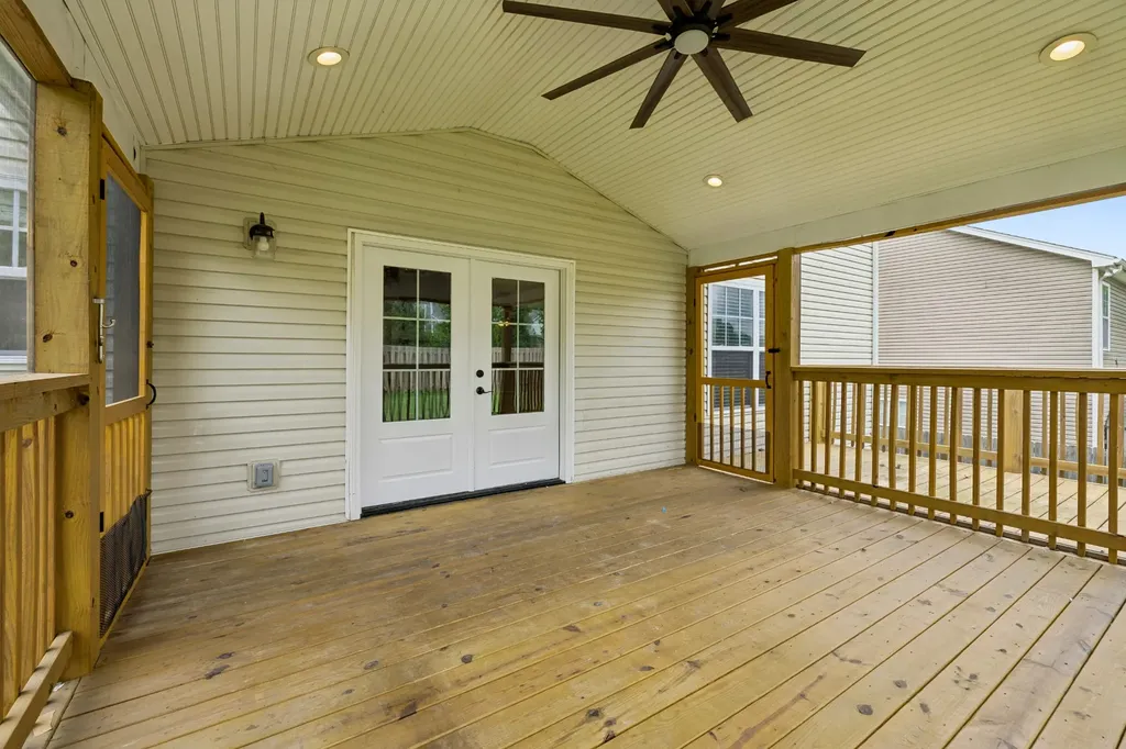 121 Cavalier Drive Hendersonville TN 37075