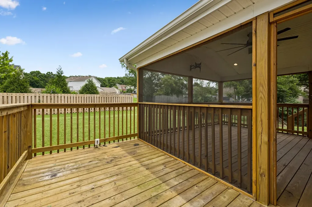 121 Cavalier Drive Hendersonville TN 37075