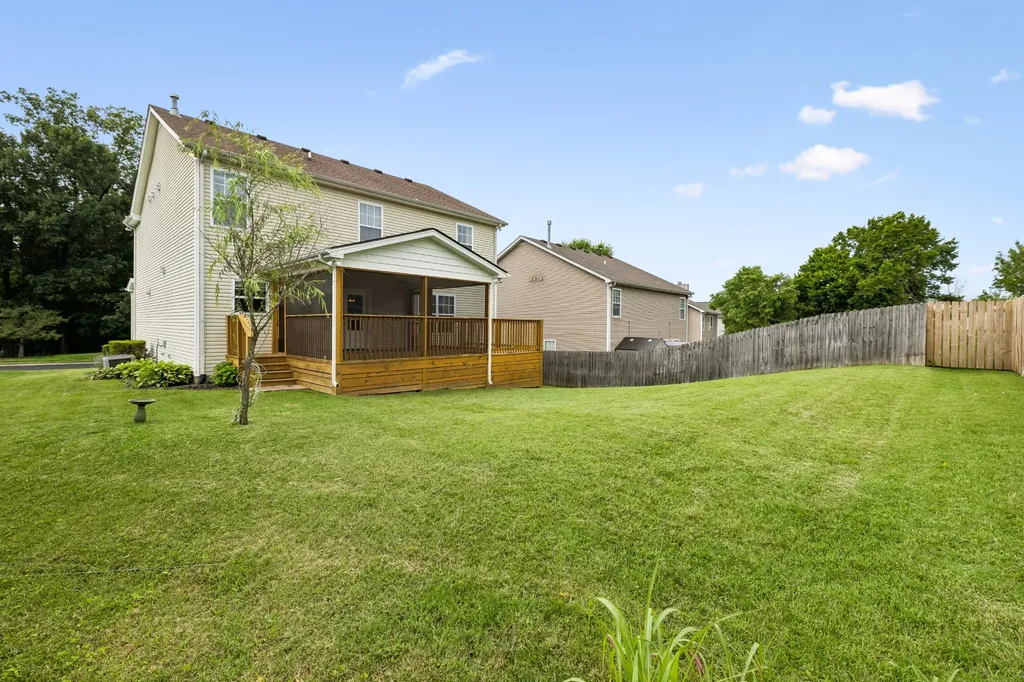 121 Cavalier Drive Hendersonville TN 37075