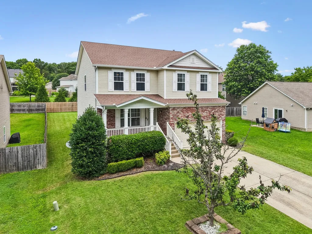 121 Cavalier Drive Hendersonville TN 37075