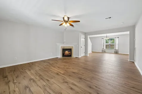 121 Cavalier Drive Hendersonville TN 37075