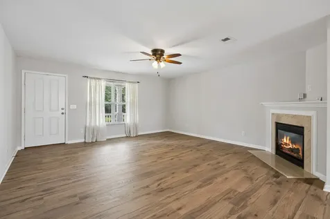 121 Cavalier Drive Hendersonville TN 37075