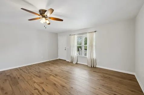 121 Cavalier Drive Hendersonville TN 37075