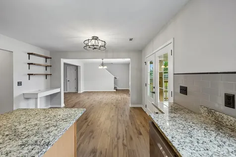 121 Cavalier Drive Hendersonville TN 37075
