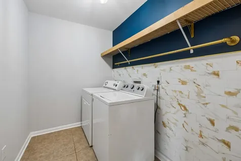 121 Cavalier Drive Hendersonville TN 37075