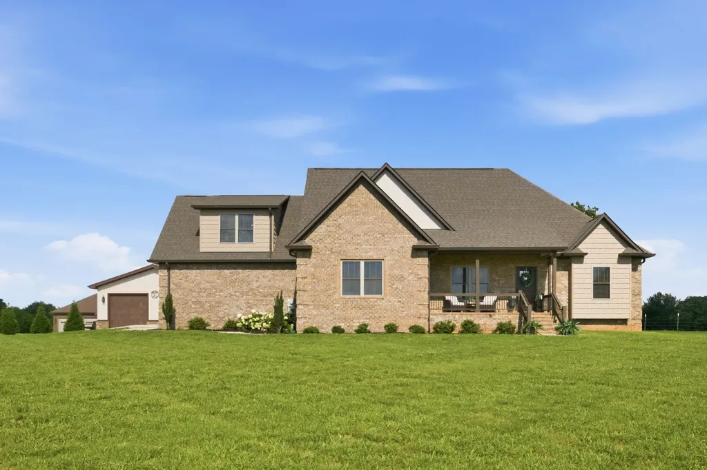 12 Mcfall Road Ethridge TN 38456