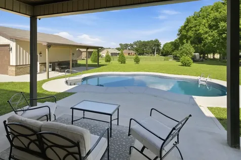 12 Mcfall Road Ethridge TN 38456