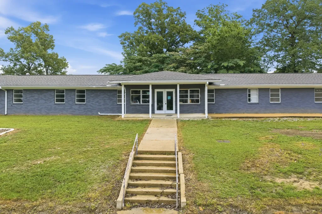 105 Kentucky Ave, S Parsons TN 38363