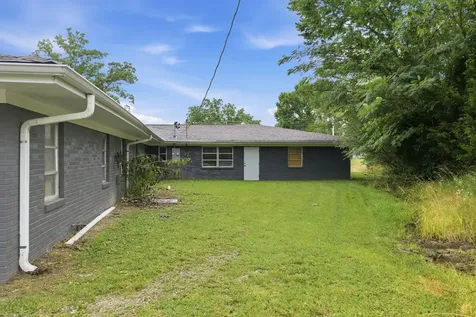 105 Kentucky Ave, S Parsons TN 38363