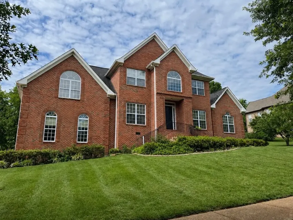 1046 Island Brook Drive Hendersonville TN 37075