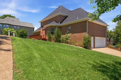 1046 Island Brook Drive Hendersonville TN 37075