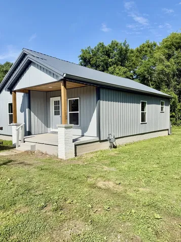 2465 Highway 43 S Leoma TN 38468