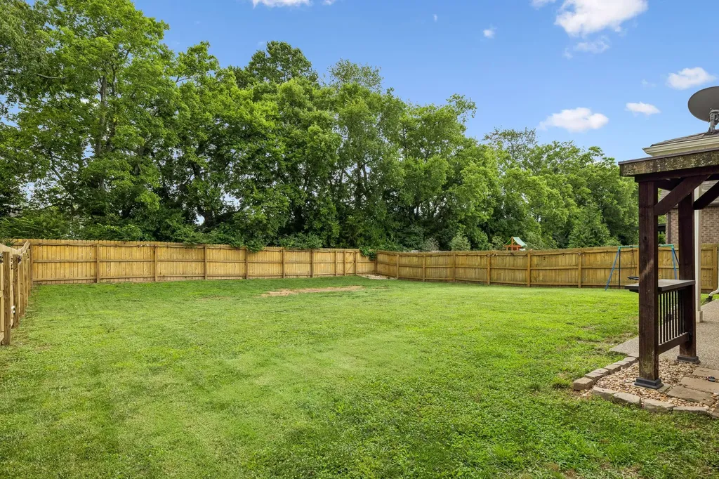 1364 Wentworth Drive Gallatin TN 37066