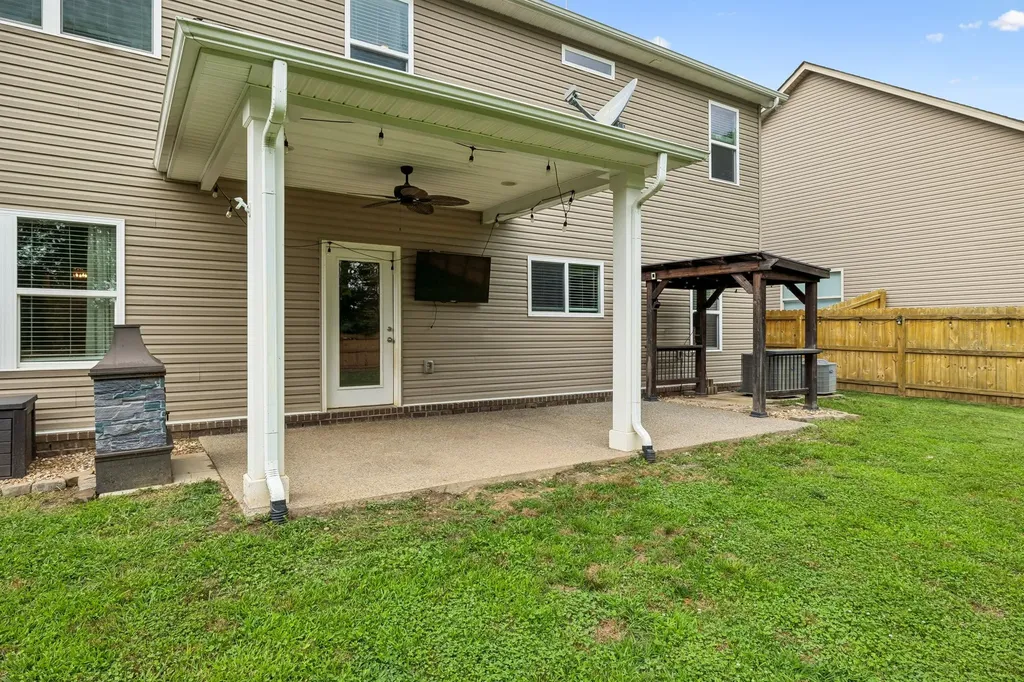 1364 Wentworth Drive Gallatin TN 37066