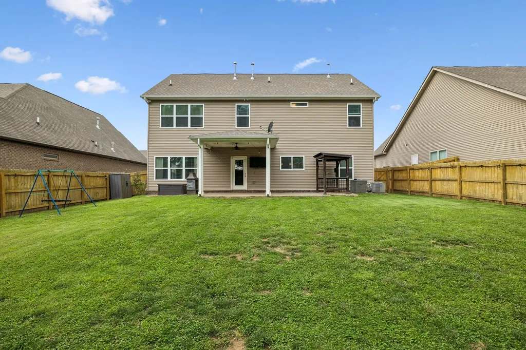 1364 Wentworth Drive Gallatin TN 37066