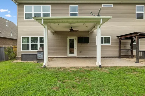 1364 Wentworth Drive Gallatin TN 37066
