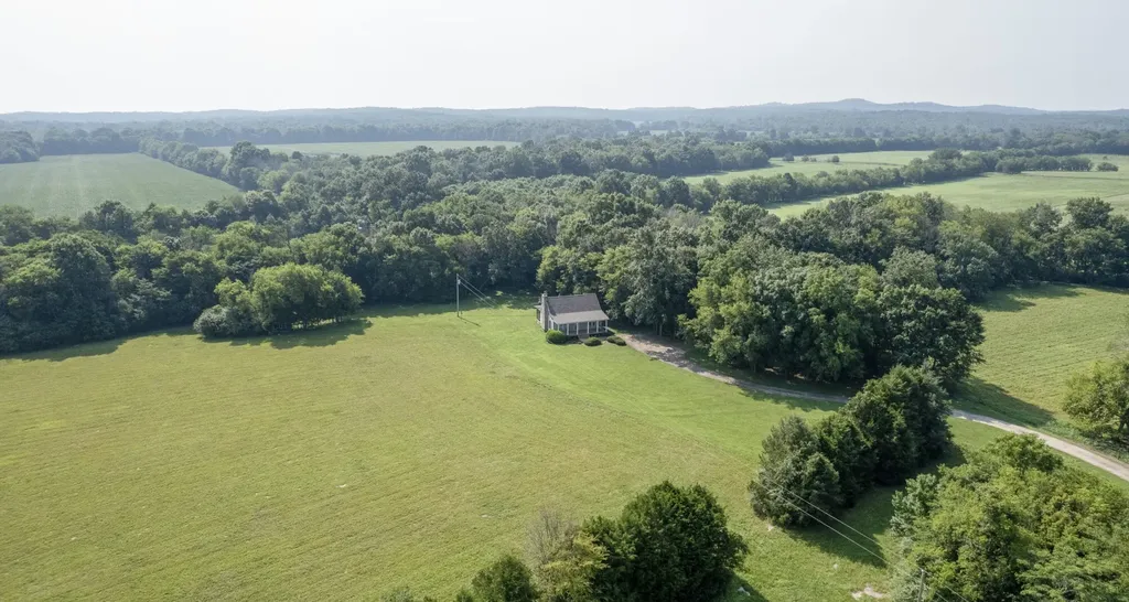 3008 Luke Moser Road Columbia TN 38401