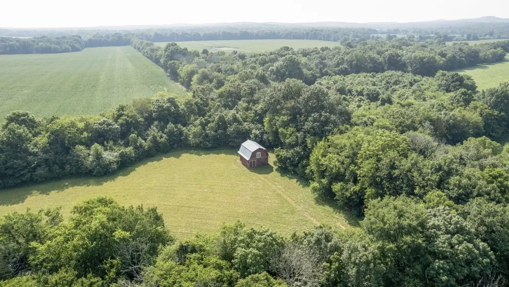 3008 Luke Moser Road Columbia TN 38401