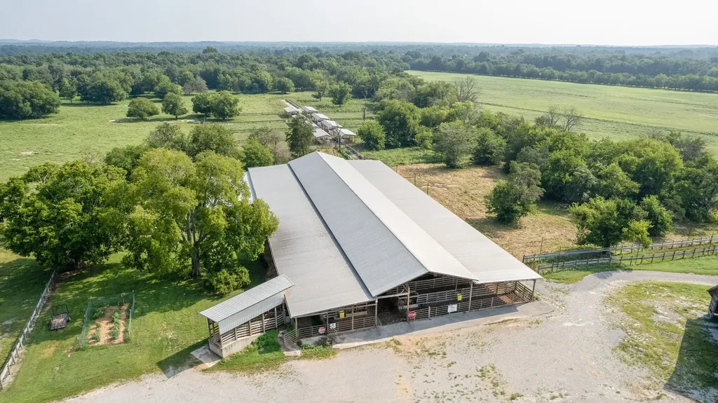 3008 Luke Moser Road Columbia TN 38401